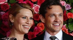 Claire Danes presume de embarazo en los Premios Tony