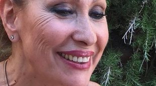 A Rosa Benito se le cae la baba con su nieta: "¡Qué cara más guapa!"