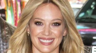 Así lleva Hilary Duff su embarazo