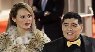 Maradona niega la boda con su novia Rocío Oliva