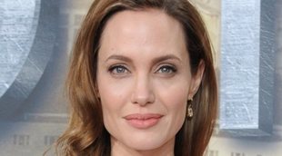 Angelina Jolie niega haber roto con su abogada