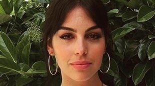 Georgina presume de sus hijos haciéndoles un regalo