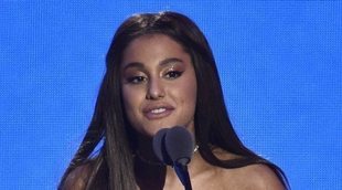 Ariana Grande seguirá con su apellido cuando se case con Pete Davidson
