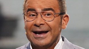 Jorge Javier luce abdominales para acallar las críticas