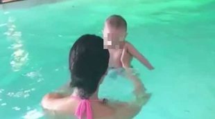 Pilar Rubio, la mejor profe de Alejandro para aprender a nadar