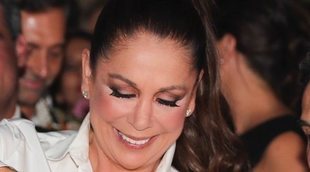 Isabel Pantoja reaparece tras su llamada a 'Sálvame' entre sustos y rezos