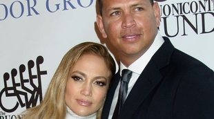 JLo y Alex Rodriguez pasean su amor en la Great Sports Legends