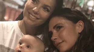 Victoria, completamente "enamorada" del bebé de Eva Longoria