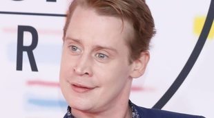 Macaulay Culkin reaparece en los American Music Awards