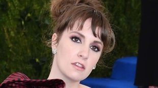Lena Dunham vuelve al quirófano tras extirparle un ovario
