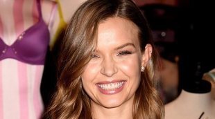 Un nuevo ángel de Victoria's Secret se ha comprometido