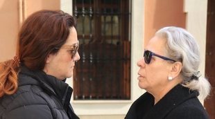 Carmen Gahona, muy unida a los hijos de Chiquetete al depositar sus cenizas