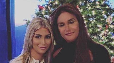 Caitlyn Jenner y Sophia Hutchins empiezan a celebrar la Navidad presumiendo de árbol decorado