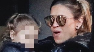 Carla Pereyra y su hija Francesca, fans número del Cholo