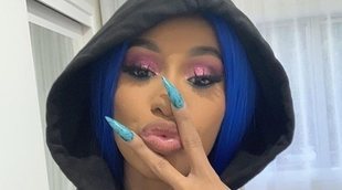 Cardi B se enfrenta nuevamente a Tomi Lahren para defender a 21 Savage