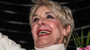 La emoción de Concha Velasco al ser premiada por 'El funeral'