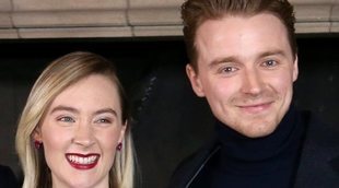 Jack Lowden no se pronuncia sobre su romance con Saoirse