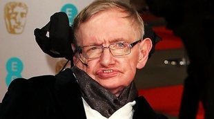 Inhabilitada de por vida a la enfermera de Stephen Hawking