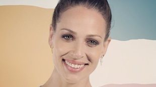 Eva enseña los primeros pasos de su hijo entre tradiciones