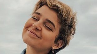 Laura Escanes enseña cómo su hija comienza a moverse