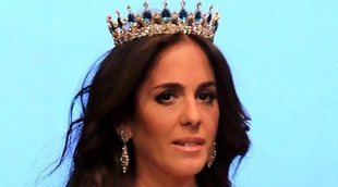 Anabel presume de anillo de pedida ante los incrédulos