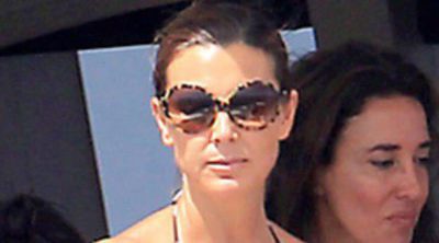 Mar Flores continúa disfrutando de sus vacaciones en Ibiza con su marido Javier Merino