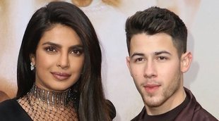 Los Jonas Brothers presentan 'Chassing Happiness' con las mujeres de su vida