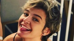 Mejide 'pilla' a Laura Escanes montando la cunita de su bebé