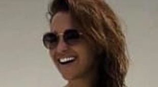 Paula y Miguel disfrutan de la noche de San Juan entre amigos