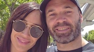 La emoción de Iniesta con la bienvenida de sus hijos al llegar a casa