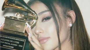 Ariana Grande por fin recibe su Premio Grammy