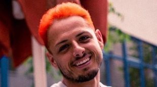 La mujer de Chicharito lleva a su hijo a ver a su papá jugar un partido