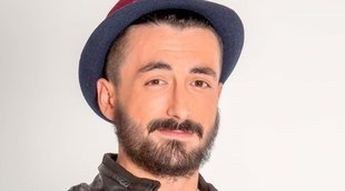 Aritz ('GH 16') posa desnudo junto a su novio