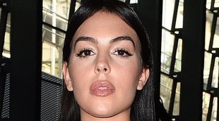 Georgina, una celebrity más en los desfiles de moda italianos