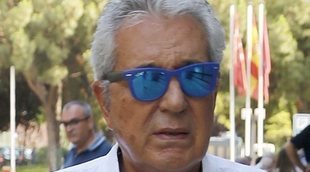 Andrés Pajares, bien rodeado en la presentación de su libro