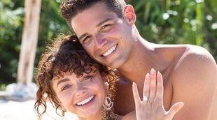 Las fotos navideñas de Sarah Hyland y su prometido Wells Adams