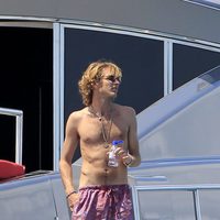 Andrea Casiraghi en un yate en Ibiza