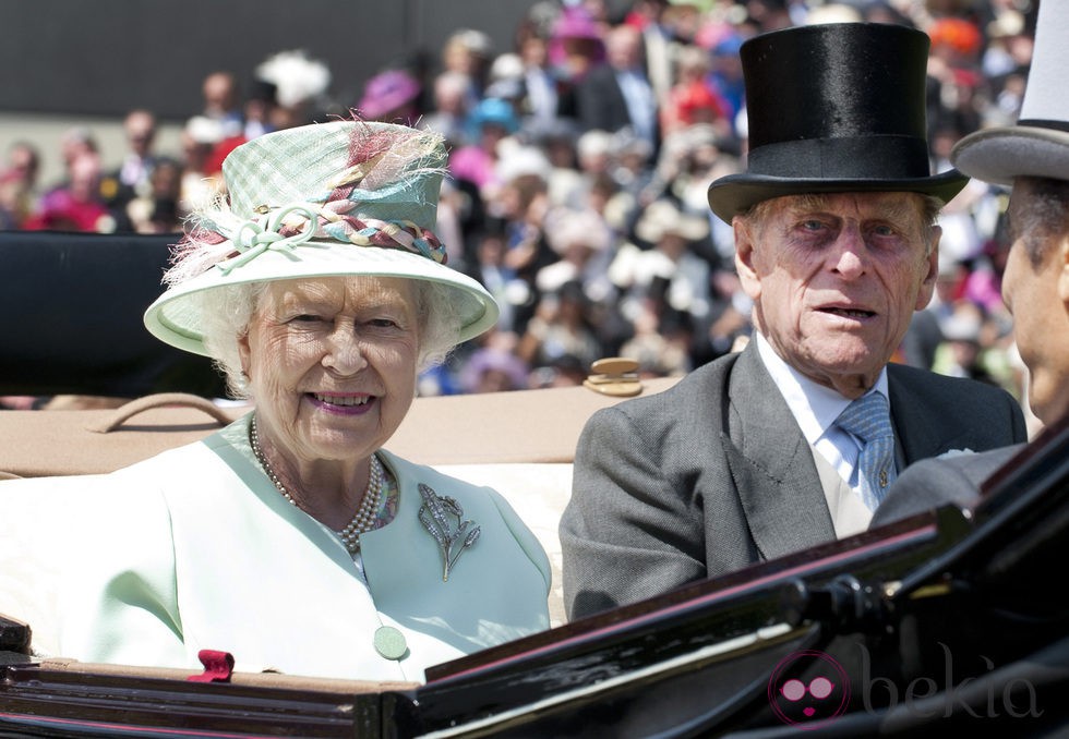 Isabel II y el Duque de Edimburgo en Ascot
