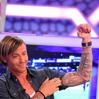 Guti enseña sus tatuajes en 'El Hormiguero'