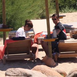 Olalla Domínguez y Fernando Torres en Cerdeña
