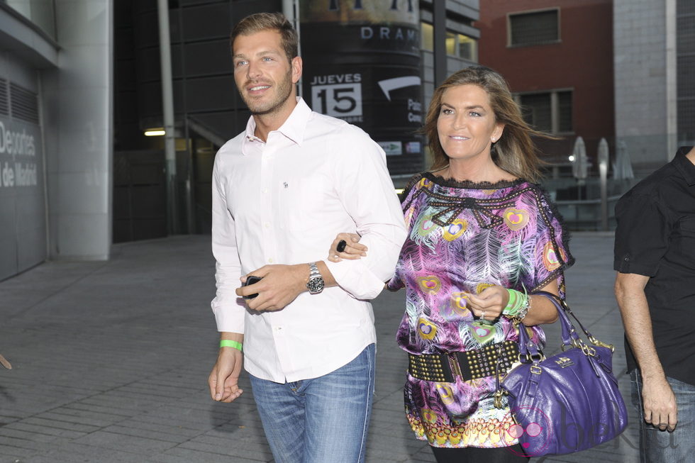Darek y Susana Uribarri en el concierto de Ricky Martin en Madrid