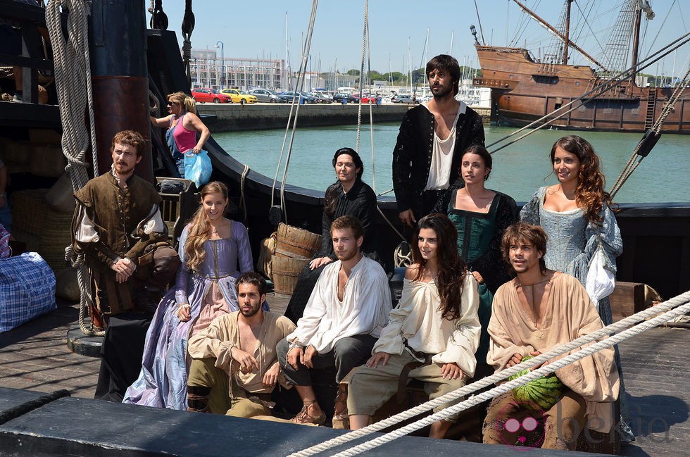 Elenco de la tv movie de 'El corazón del océano'