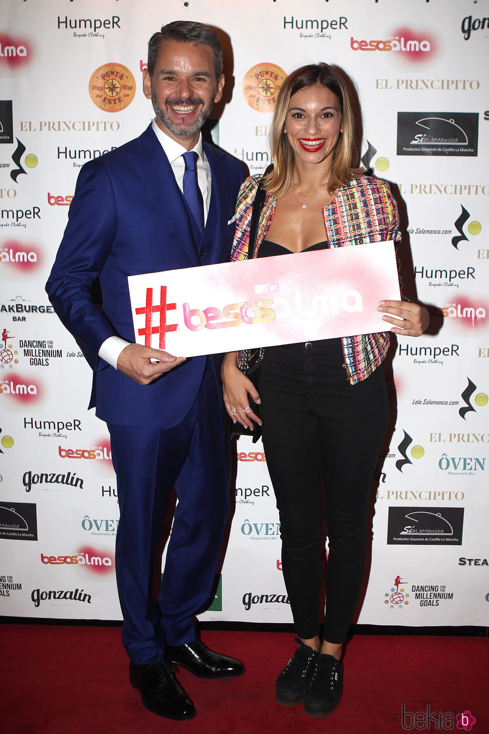 Jorge Lucas con Norma Ruiz en la presentación de su fundación 'Besos en el alma'