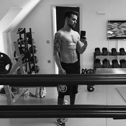 Liam Payne muestra su cuerpo en las redes sociales