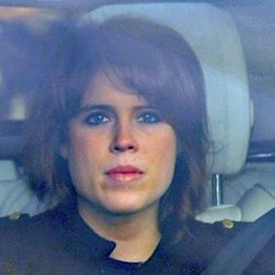Eugenia de York en el almuerzo prenavideño en Buckingham Palace