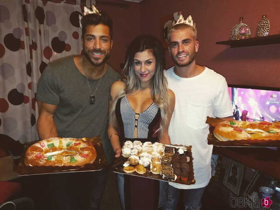 Bea ('GH17') pasa la noche de Reyes en casa de su abuela en Valencia con Rodri y Alain
