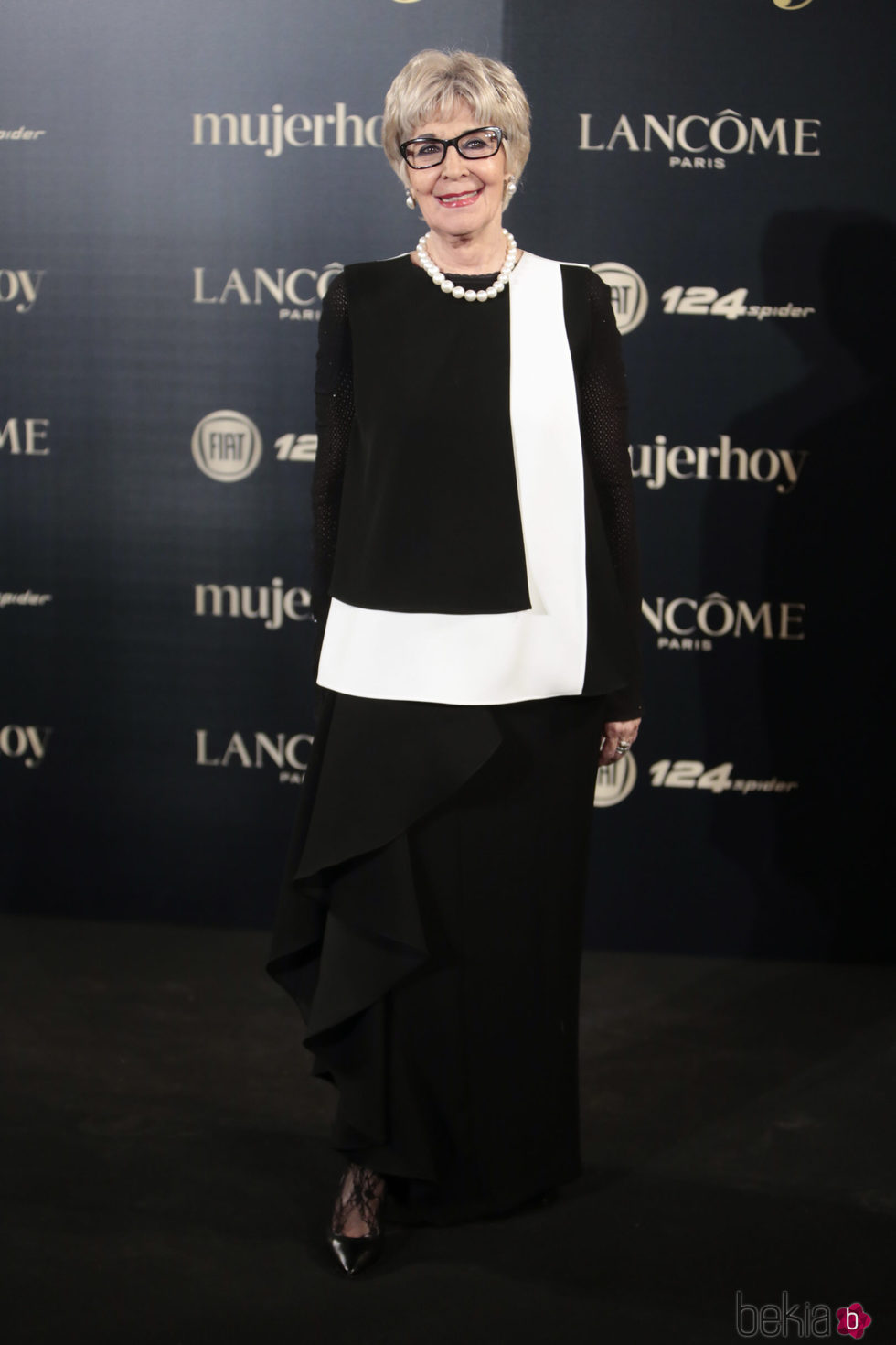 Concha Velasco en los Premios Mujer Hoy 2017
