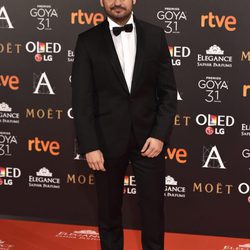 Juan Antonio Bayona en la alfombra roja de los Premios Goya 2017
