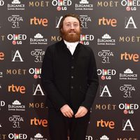 El actor Manuel Burque en la alfombra roja de los Premios Goya 2017