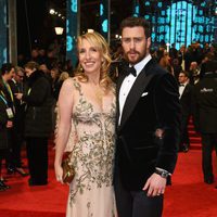 Aaron Taylor-Johnson y Sam Taylor-Johnson en la alfombra roja de los Premios Bafta 2017